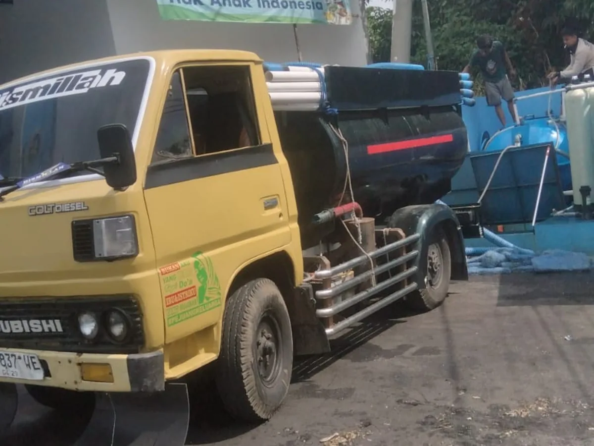 Armada tangki di lokasi layanan limbah dapur MBG dan SPPG