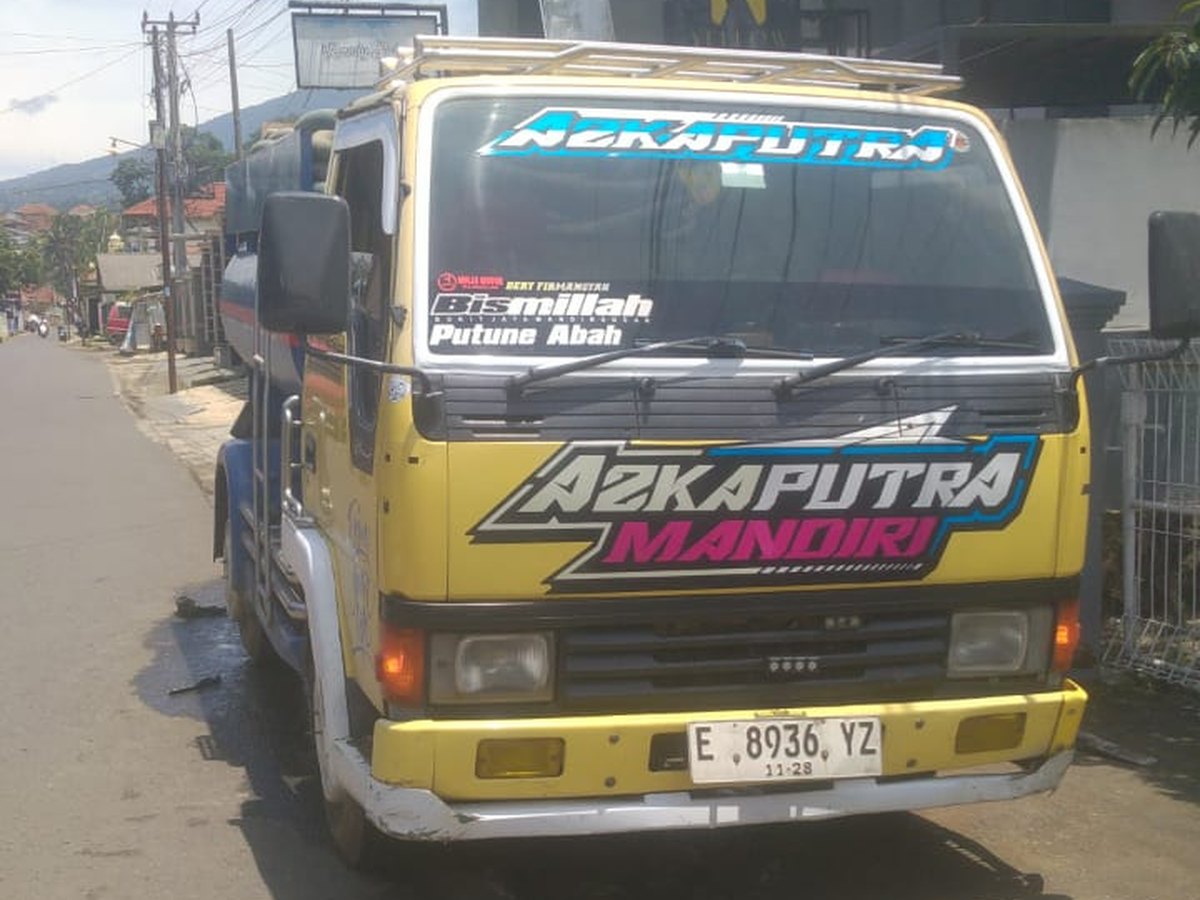 Armada Azka Putra Mandiri untuk layanan sedot WC