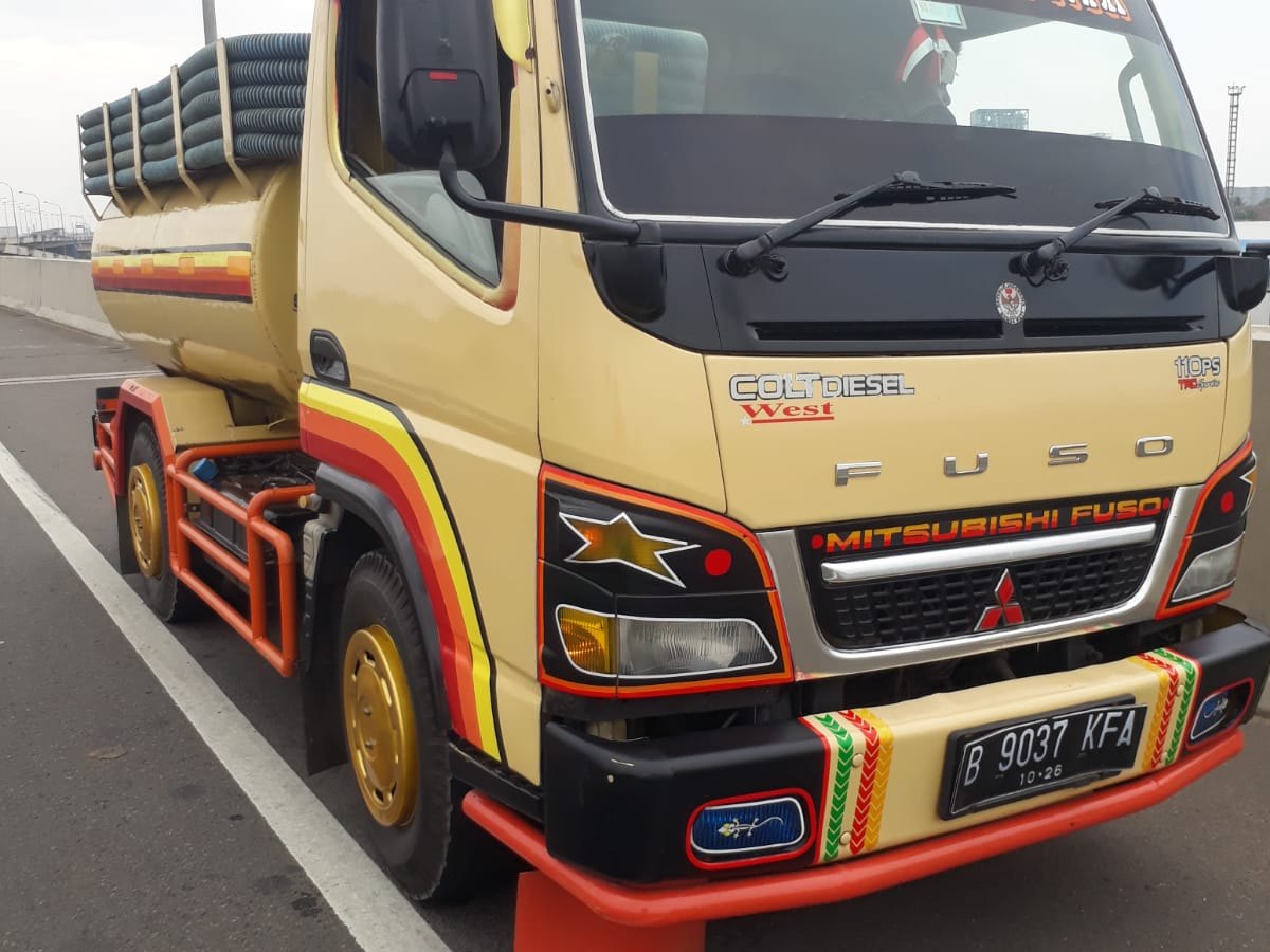 Armada tangki berkapasitas besar untuk kebutuhan lokasi